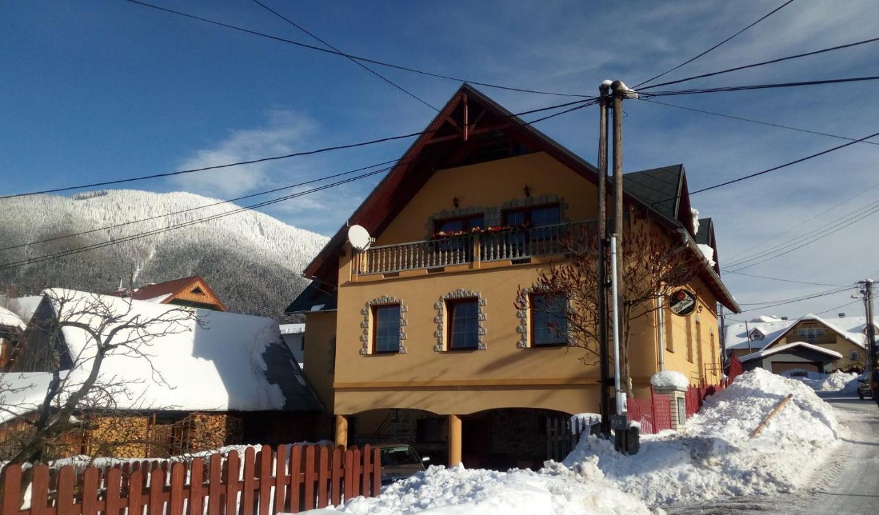Penzion Serafin Ruzomberok Exterior foto